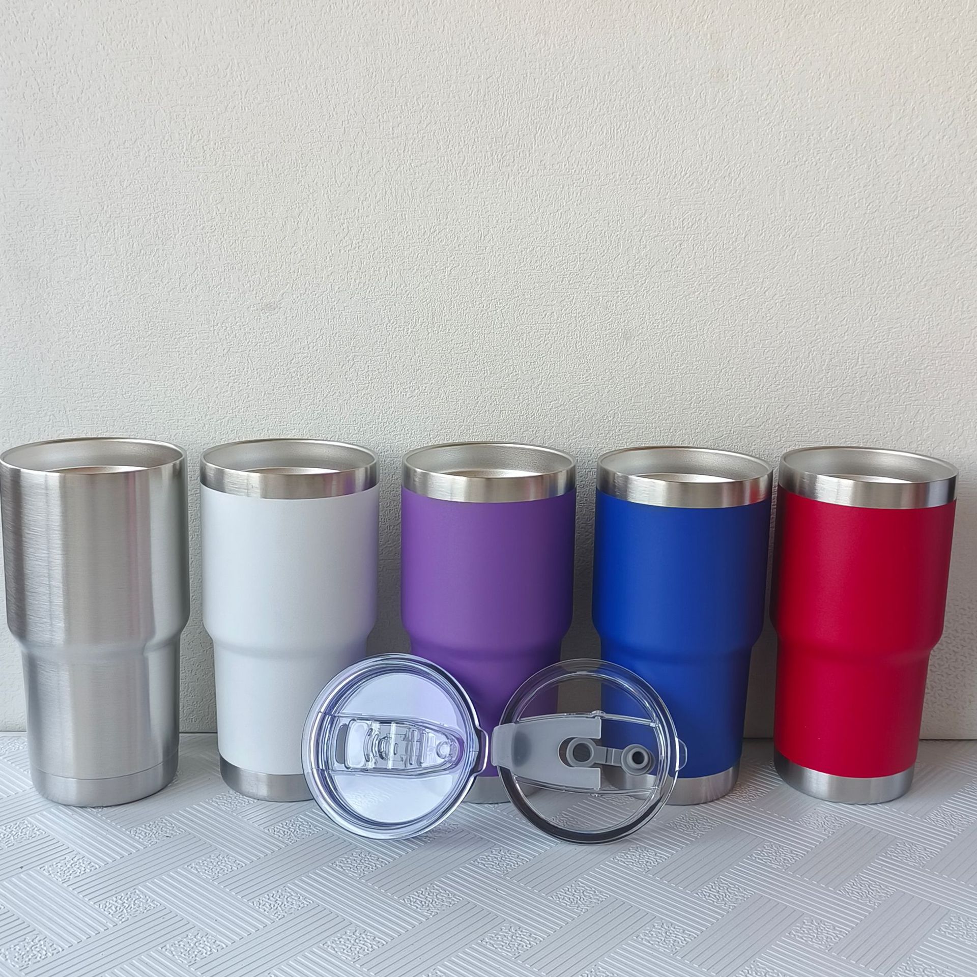 20oz tazas de automóviles de inyección 304 acero inoxidable doble aislamiento térmico para automóviles tazas de hielo tazas de cerveza botellas de aislamiento térmico
