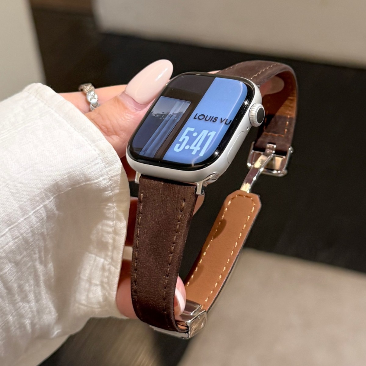 Suitable for Apple Watch 11Th Generation Silk Material Leather Wrist Strap Iwatch109876Se Small Waist Strap for Women