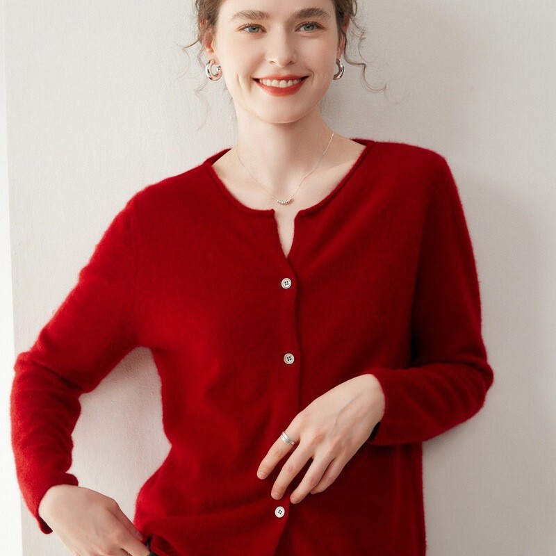 Stylish Rolled-Edge Round-Neck Autumn and Winter New Cashmere Cardigan for Women, Fashionable Loose-Fitting Plus-Size Knitted Base Sweater for Women Stylish Rolled-Edge Round-Neck Autumn and Winter New Cashmere Cardigan for Women, Fashionable Loose-Fitting Plus-Size Knitted Base Sweater for Women