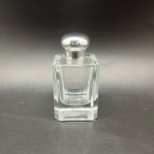 现货 中高档香水玻璃瓶 50ML 工厂直销 香水瓶香薰瓶玻璃瓶