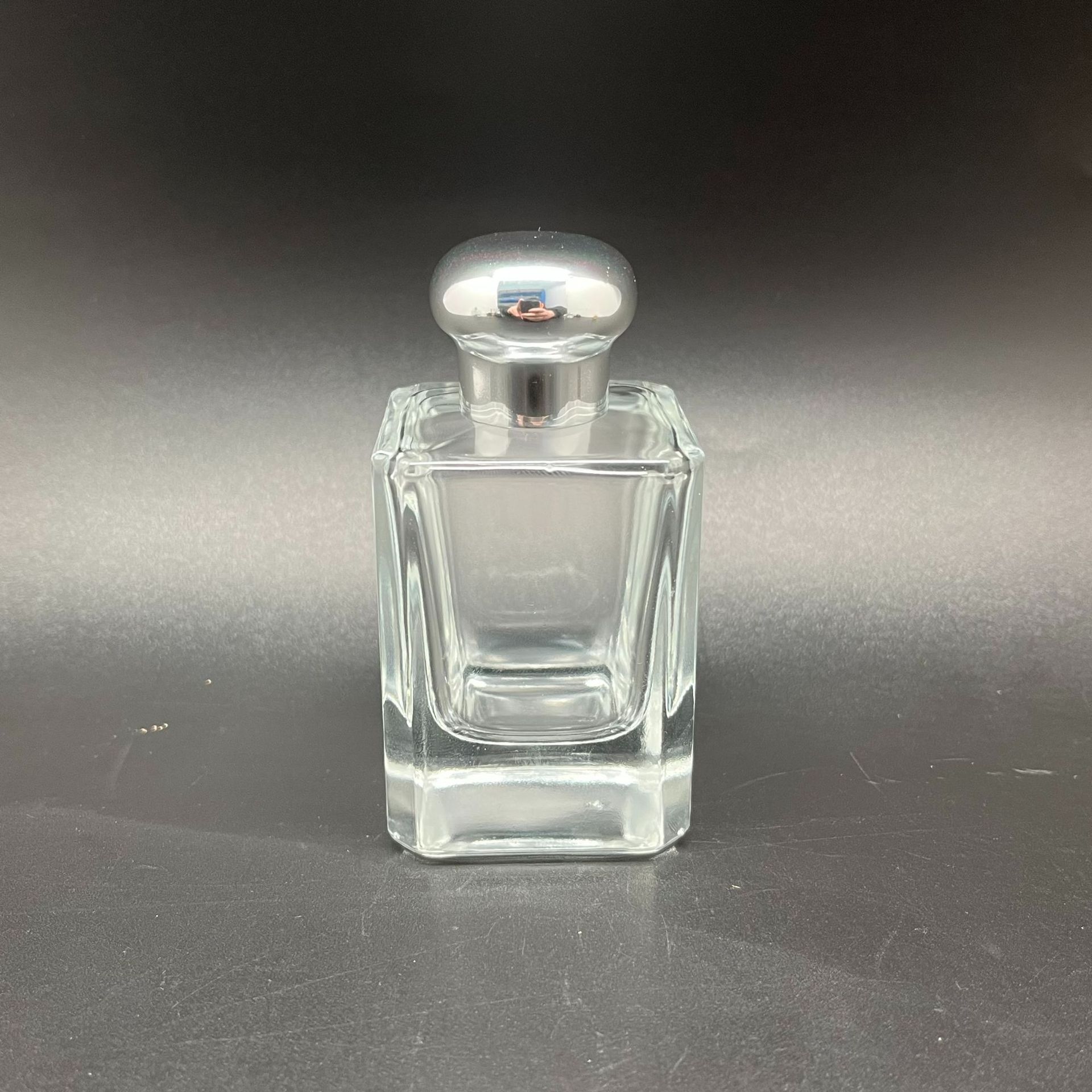 现货 中高档香水玻璃瓶 50ML 工厂直销 香水瓶香薰瓶玻璃瓶