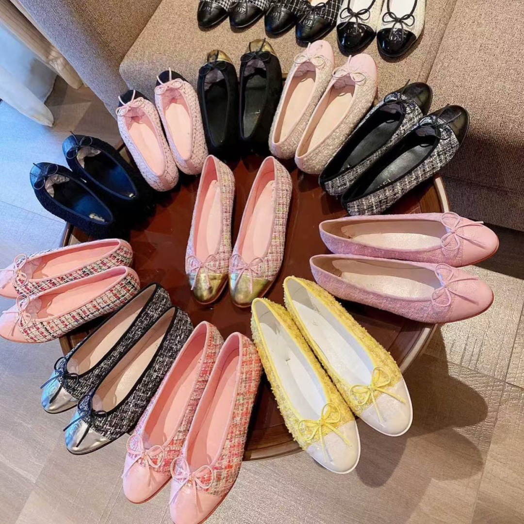 Classic ballet flats for women with a small Chanel-style design, featuring a bow and color-blocking, simple and versatile casual shoes of high quality