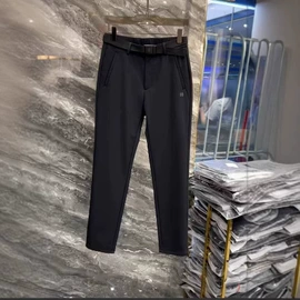 男式休闲裤;男式夹克;男式T恤