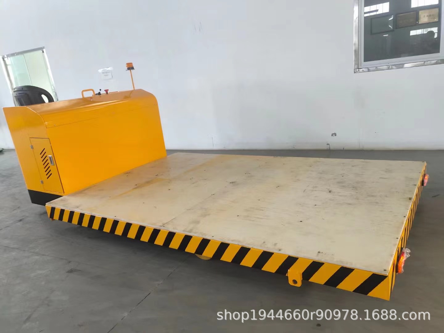 佛山电动平板车载重王货车拉货车大功率电瓶车厂区搬运车运输拖车