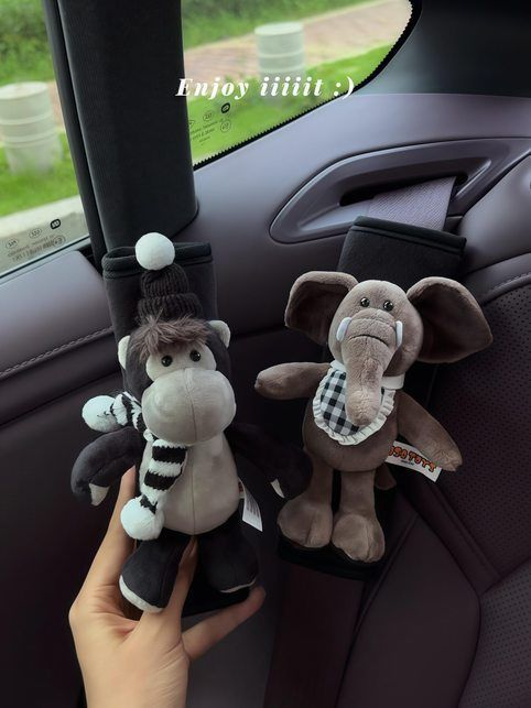 Zootopia Spring Series Nick and Judy Car Seatbelt Shoulder Pads Plush Doll Anti-Strangling Decoration