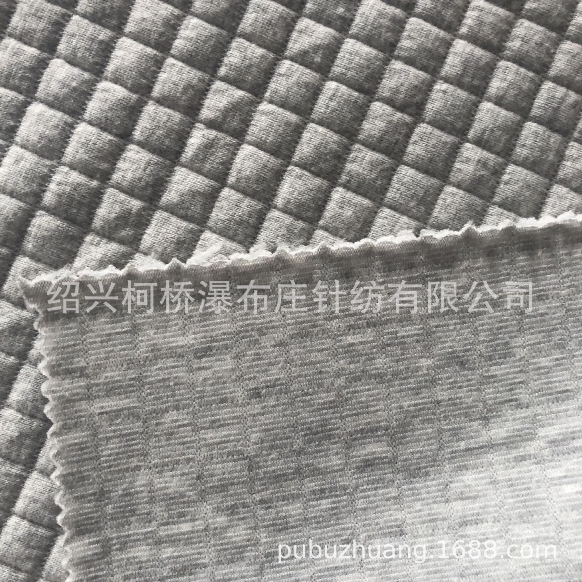 销售针织65%涤纶33%棉2%氨纶小方格提花布面料 高档睡衣面料