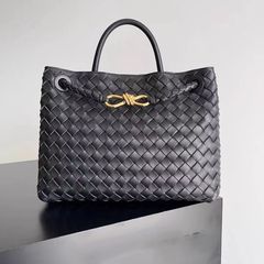 メーカー直売の本革編みの斜めショルダーバッグ