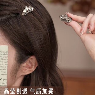 �p���nϵ��ɫ����С�ʹڰl�AŮ����С�ɂ�߅�����Aǰ�~��l����A