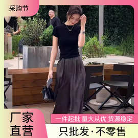 时尚阔腿休闲裤穿搭一整套春夏季黑色短款圆领显瘦短袖女装两件套