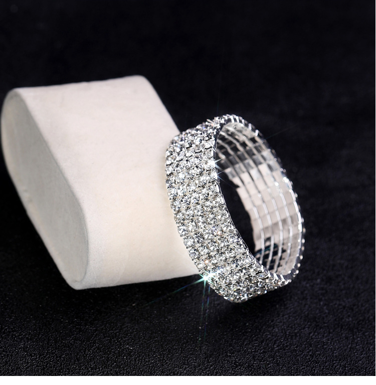 Moda Ronda Aleación Diamante De Imitación Unisexo Brazalete 1 Pieza display picture 2