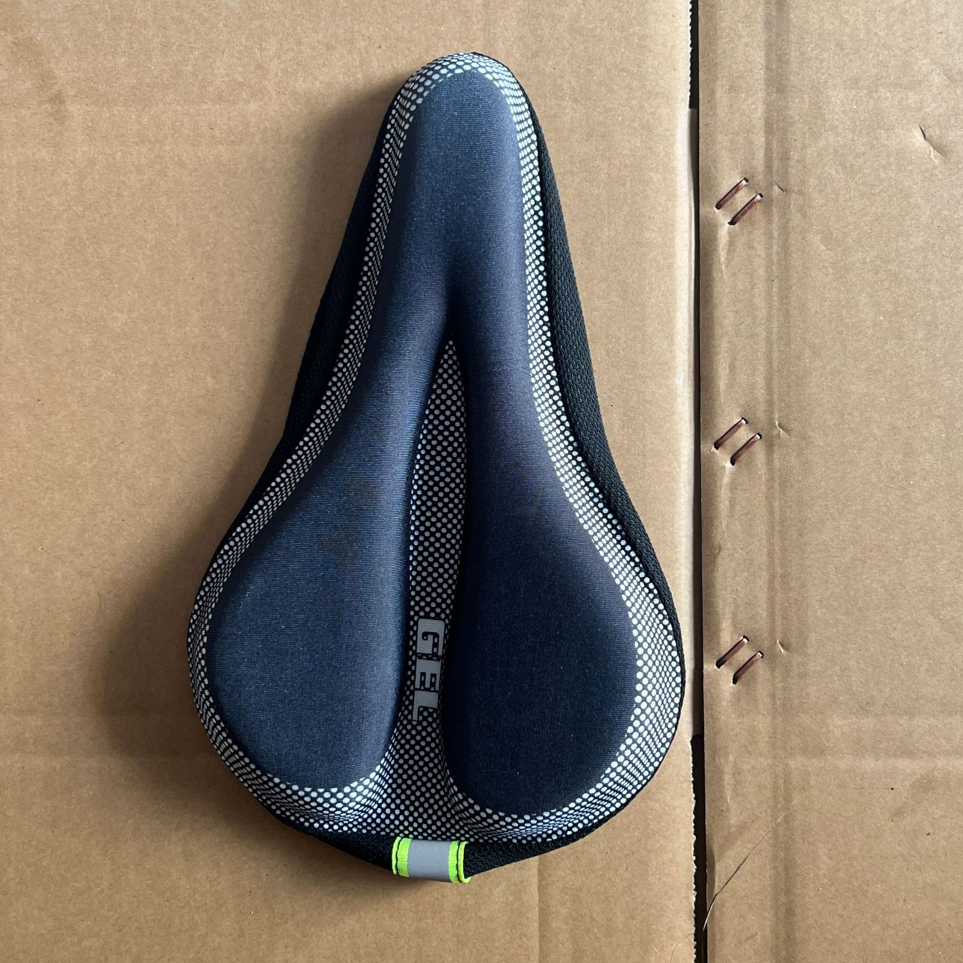 GEL Bicicleta Funda de asiento de silicona Bicicleta de montaña engrosada y cómoda Funda de cojín de sujeción de cuerda reforzada Funda de sillín Equipo de ciclismo