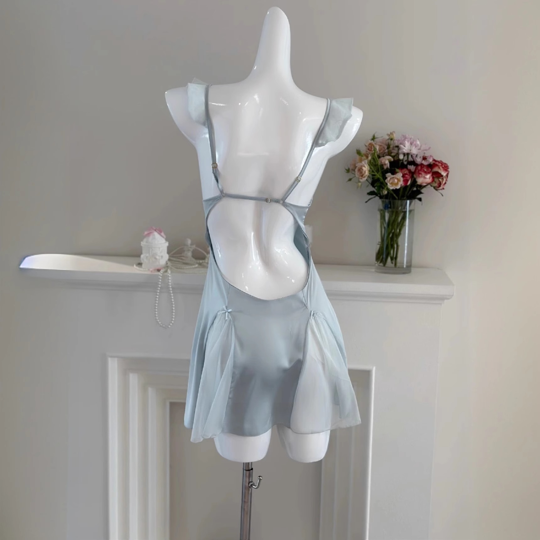 Conjunto de camisón y pijama sexy para mujer, otoño e invierno, de alta gama, estilo puro y sensual, para busto pequeño con almohadillas, camisón de seda helada con encaje.