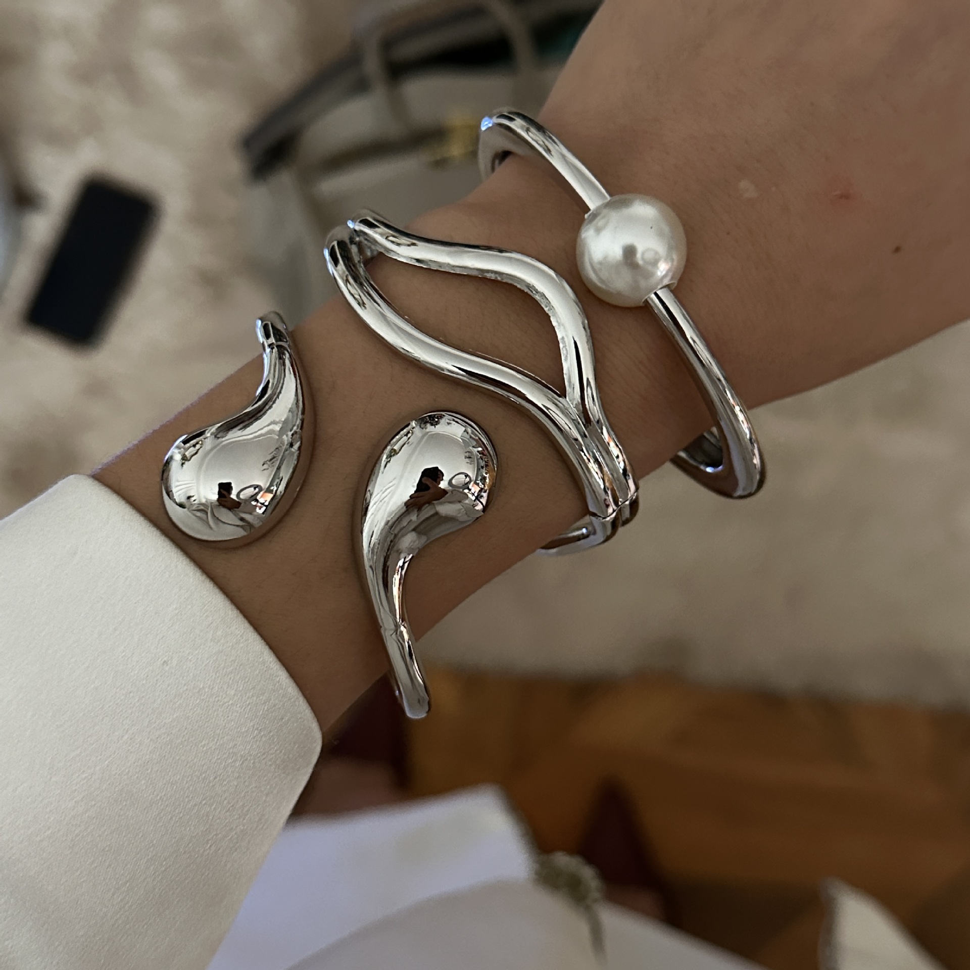 47g Weight Bangle Classification Alloy Chain Material 1 Piece Quantity Daily, Date Occasion Alloy Material Geometric Pattern Women's Gender Plating Design Simple Style, Classic Style Style Simple Style Classic Style Geometric Alloy Bangles Wholesale 11
