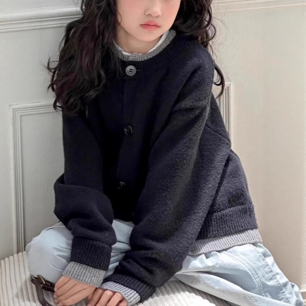 韩系童装秋冬季新款男女童撞色假两件圆领毛衣学院风休闲针织开衫