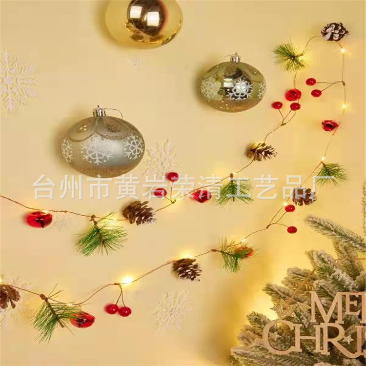LED Pino cono luz cadena pequeña Morera fruta tirar bandera Navidad Pino cono cadena luz Pino aguja campana alambre cobre luz Nuevo cono de pino Luz
