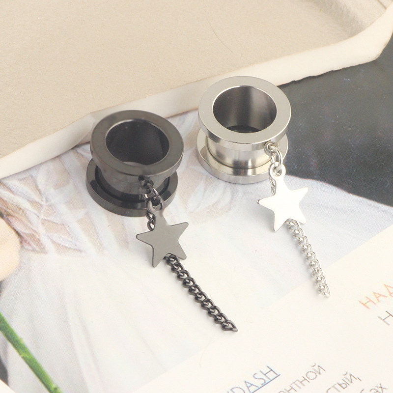 Pointed titanium steel lip stud product view
