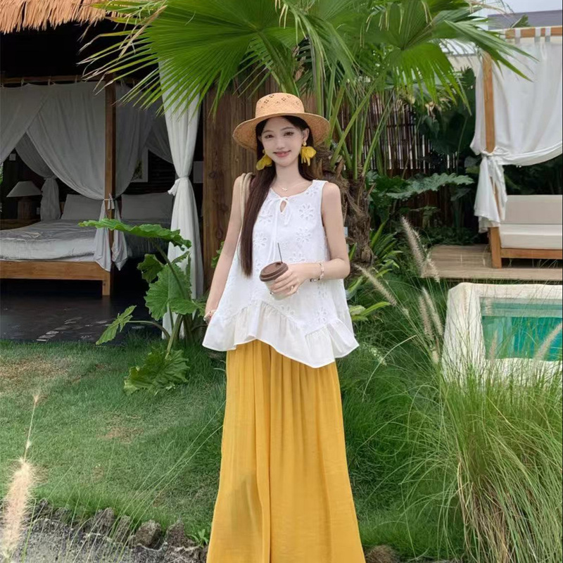 Hollow-Out Design with Ruffled Edges, Elegant White Sleeveless Vest for Women, Summer Korean Style, Loose Fit, Slimming, Versatile Top