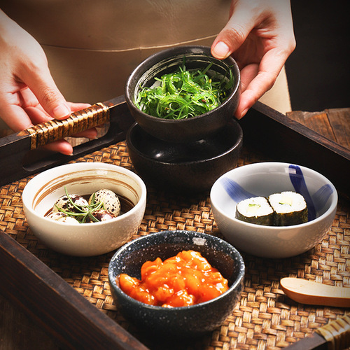 Cross-border Japanese ceramic dish small sauce soup bowl personalized dessert ice cream bowl restaurant hotel table home deep dish