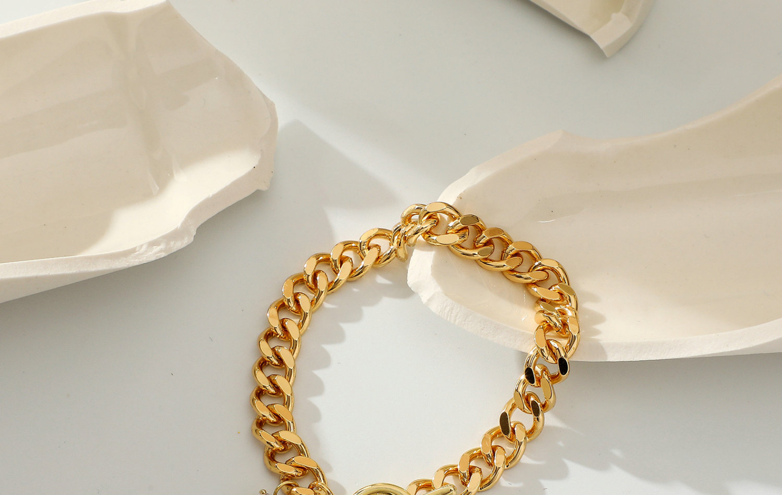 Fashion cuban heartshaped zircon chain goldplated braceletpicture2