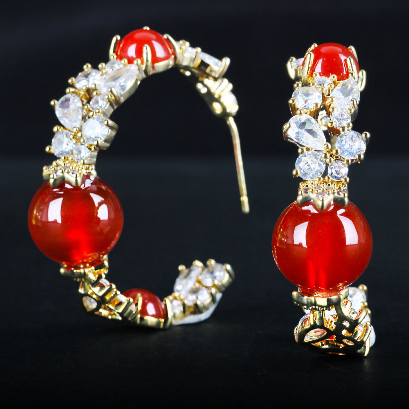 S925 Silver Needle New High-Definition Elegant Earrings for Women Light Luxury Micro-Encrusted Zircon Egg-Shaped Earrings Wholesale