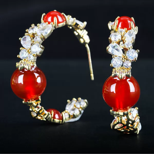S925 Silver Needle New High-Definition Elegant Earrings for Women Light Luxury Micro-Encrusted Zircon Egg-Shaped Earrings Wholesale