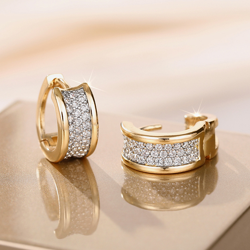 Boucles d'oreilles créoles en zircon haut de gamme chic_voghion.com