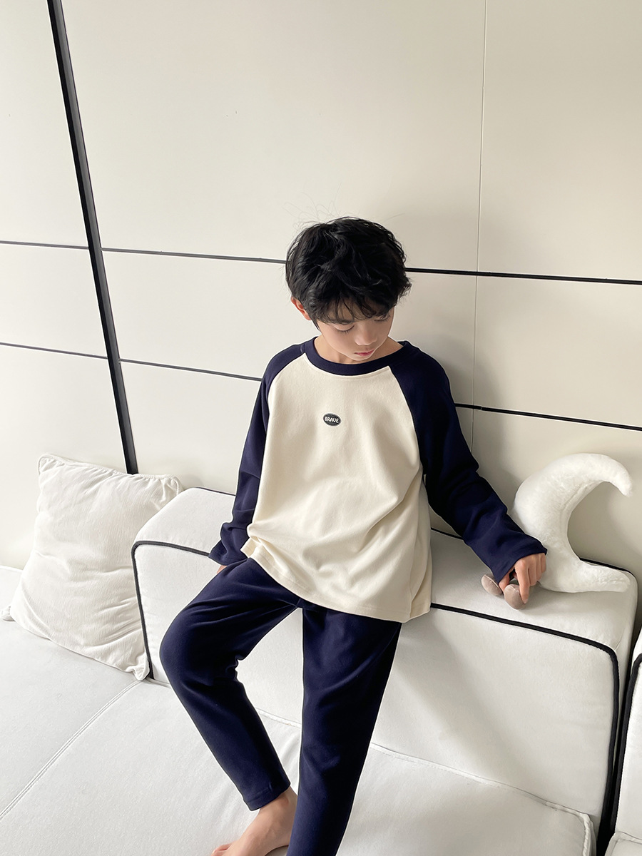 Hai Ma home boys new winter warm home clothing two-piece set 2023 children with rotator sleeve leisure pajamas set