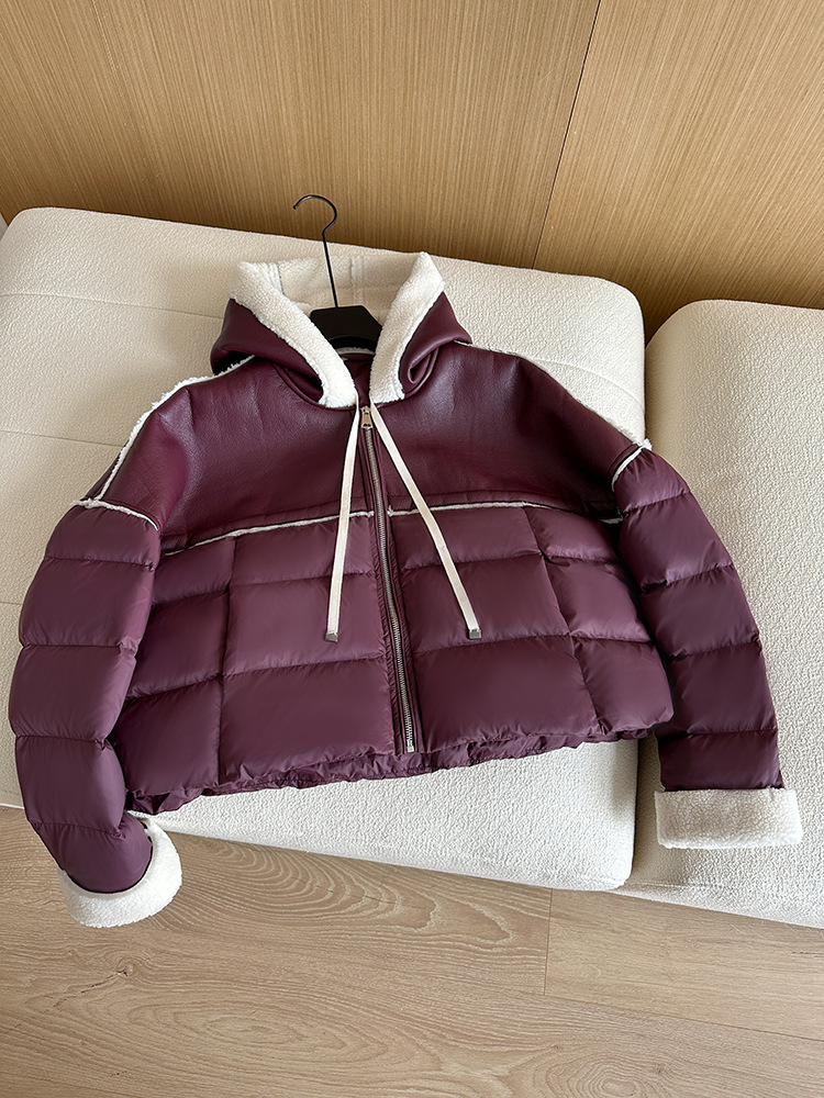 Giacca corta europea in piumino per donna stile corto cuciture colore a contrasto pelle PU leggera lusso alta qualità maglione largo 2024 nuovo inverno_voghion.com