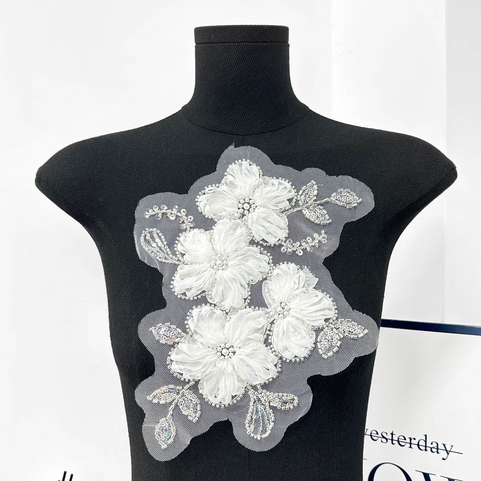 Sequinilla de industria pesada bordado flores mariposa malla gaza pegada ropa collar puño decoración parche tridimensional image 10