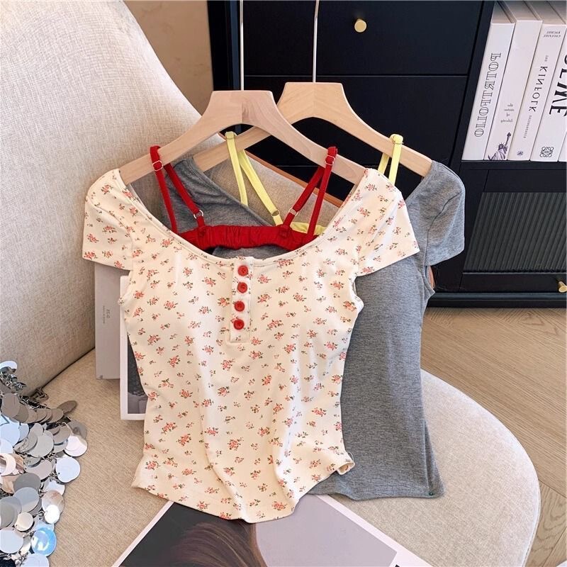 6622# Spice Girls Pure Want Fake Two-piece Contrast Color Floral T-shirt Women's Summer Slim Fit Joker Short Top with Chest Pad 6622# Spice Girls Pure Want Fake Two-piece Contrast Color Floral T-shirt Women's Summer Slim Fit Joker Short Top with Chest Pad