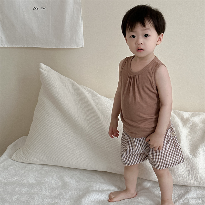 Chaleco para niños, pantalones cortos a cuadros, ropa fina de verano para bebés, 2025 nueva ropa para niños coreanos, ropa de verano para niños