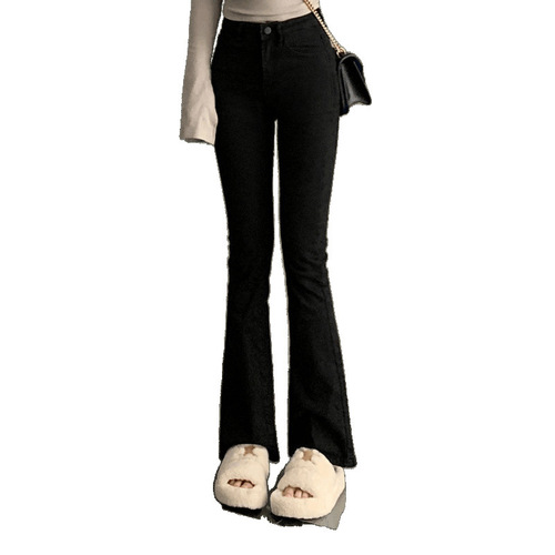 French-style innerwear, uniquely chic and pure desire style, square-neck split long-sleeved base shirt, fitted micro-pleated jeans two-piece set