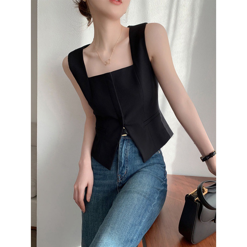 Black Square Collar Sleeveless Vest Women's Summer 2025 Fashion New Design Sense Hollow Split Fashion Top