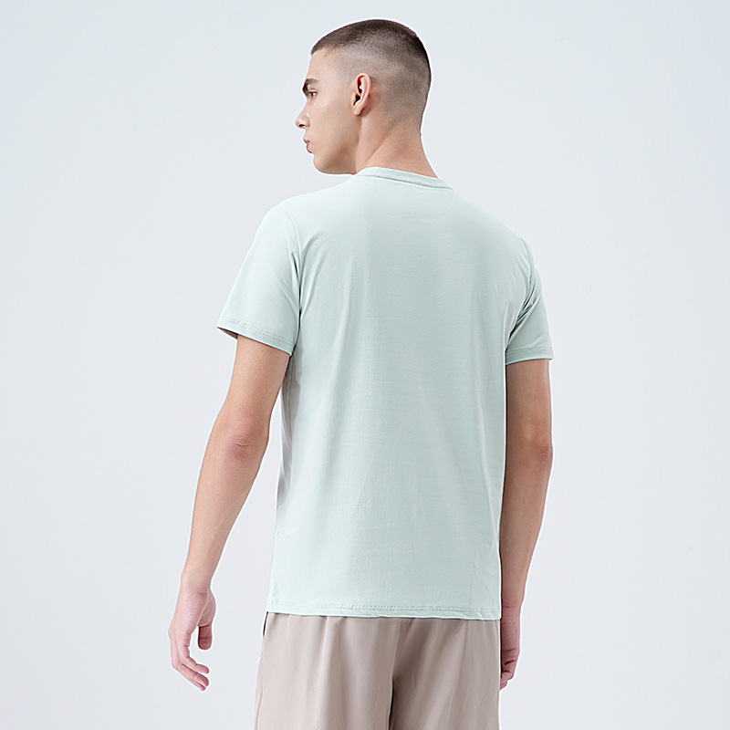 Europa y los Estados Unidos transfronterizos hombres corren frío camiseta de mangas cortas para hombres verano 2025 nuevo deporte al aire libre camiseta de cuello redondo