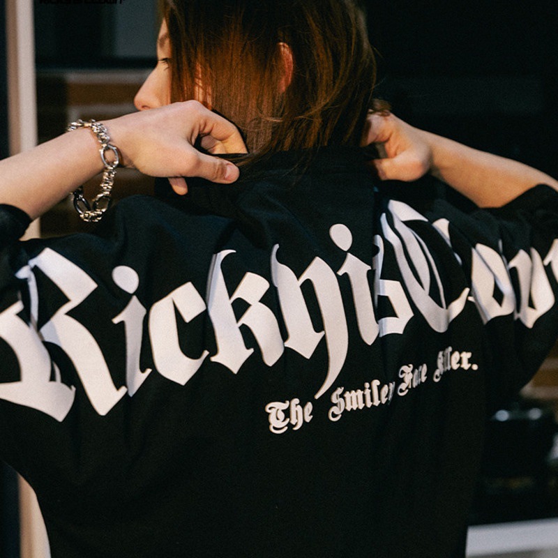 Camiseta de manga corta para hombre Camiseta de media manga estilo coreano suelta de gran tamaño versátil casual hip hop camiseta de moda para hombre