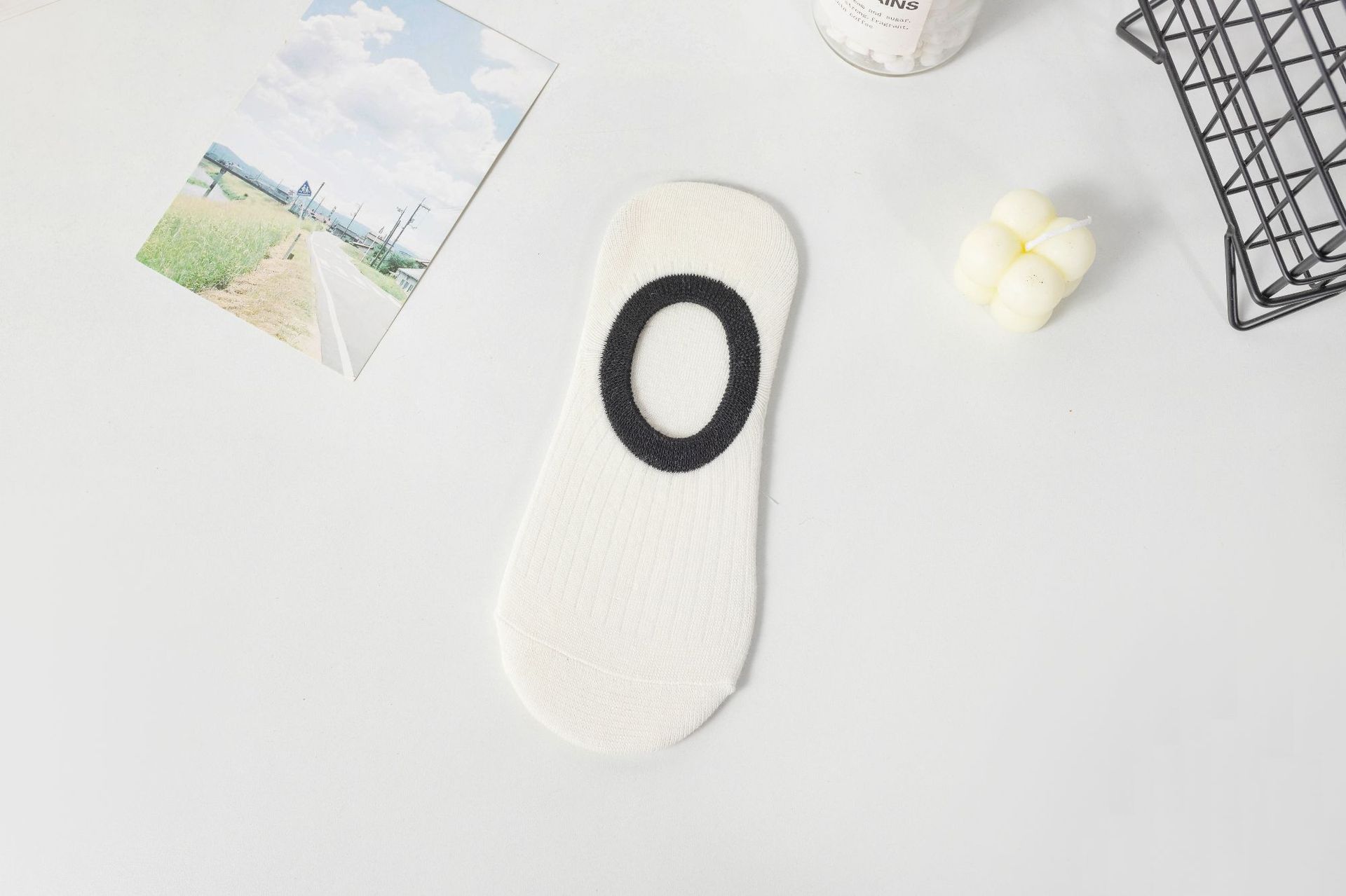 흰색 배경 검은 Luo Kou