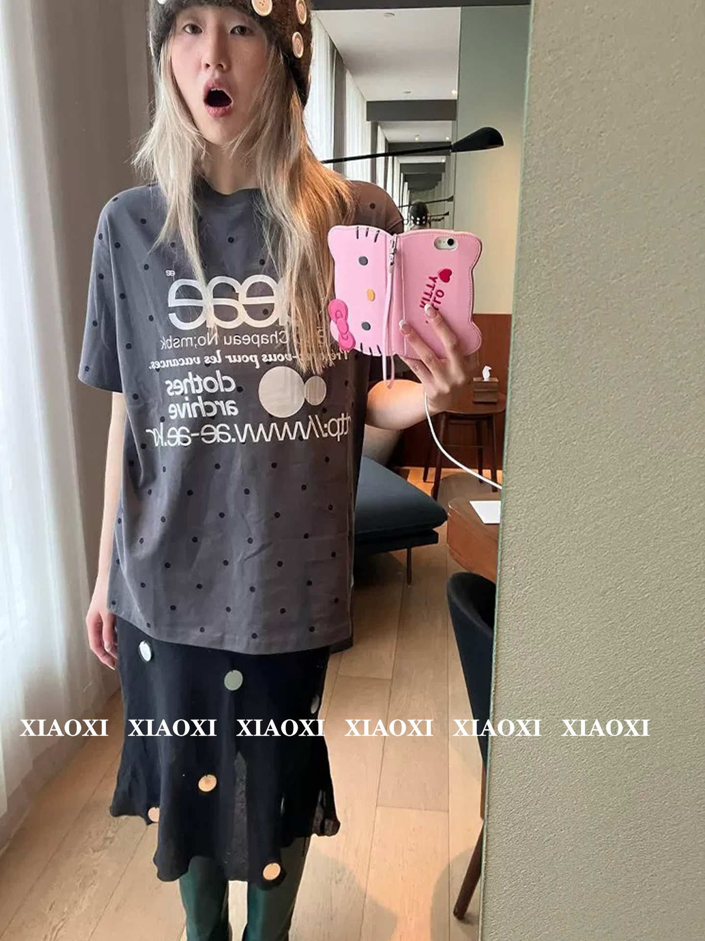 2025夏の新型韓国デザイナーのレトロae * e波点半袖tシャツの女性の丸襟が痩せて見える短い上着
