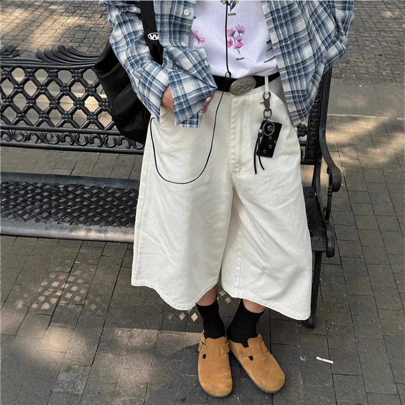 American Retro White Casual Cargo Shorts for Men, Simple and High-End, Loose Straight Half-Elastic Waist Cropped Pants