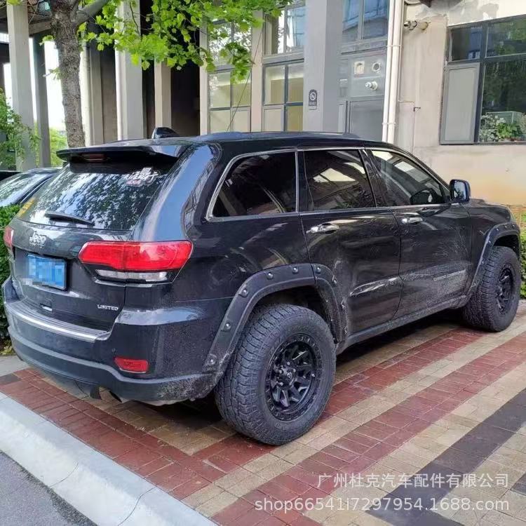 Suitable for Jeep Grand Cherokee Wk2 Widened Wheel Arch Wide Body Side Surround Nail Wheel Arc Fender Modification