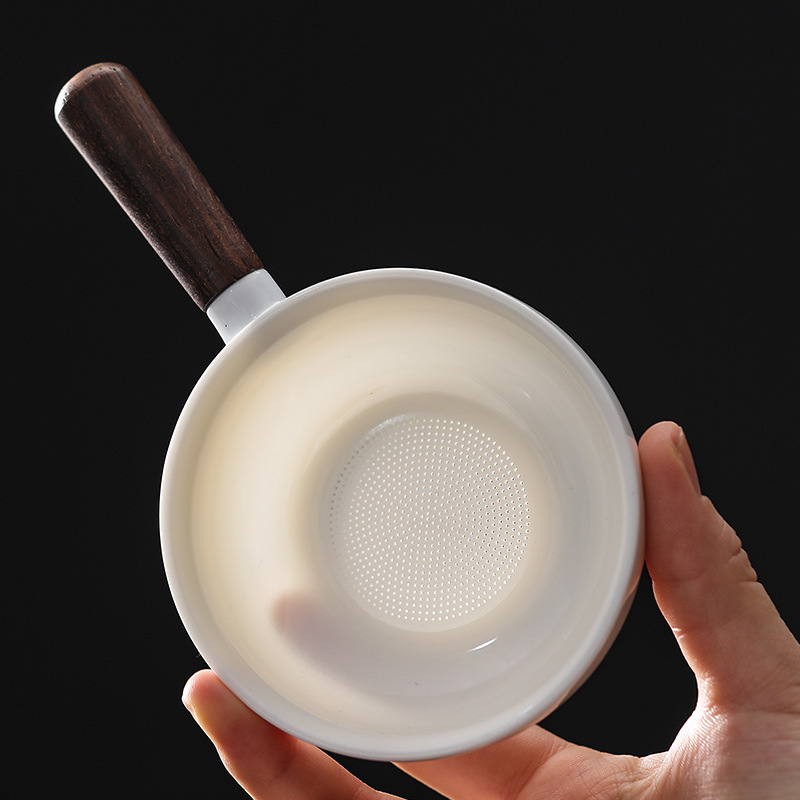 Tea leakage tea filter sheep fat jade white porcelain tea filter tea making artifact fair cup integrated tea filter tea set accessories Tea leakage tea filter sheep fat jade white porcelain tea filter tea making artifact fair cup integrated tea filter tea set accessories