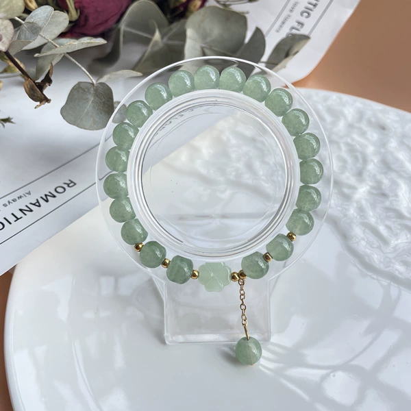 Bracelet jade, four-leaf clover