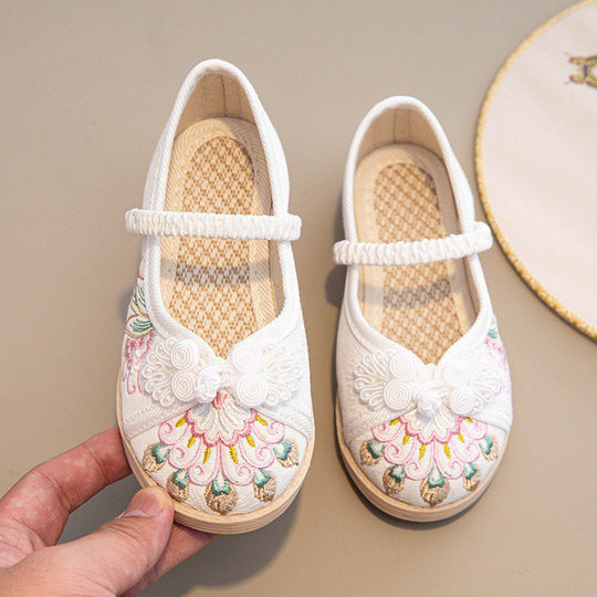 Girls' Hanfu Shoes Antique Children's Embroidered Shoes Ancient Clothing Ethnic Chinese Style Old Beijing Cloth Shoes Horse-faced Skirt Matching Shoes