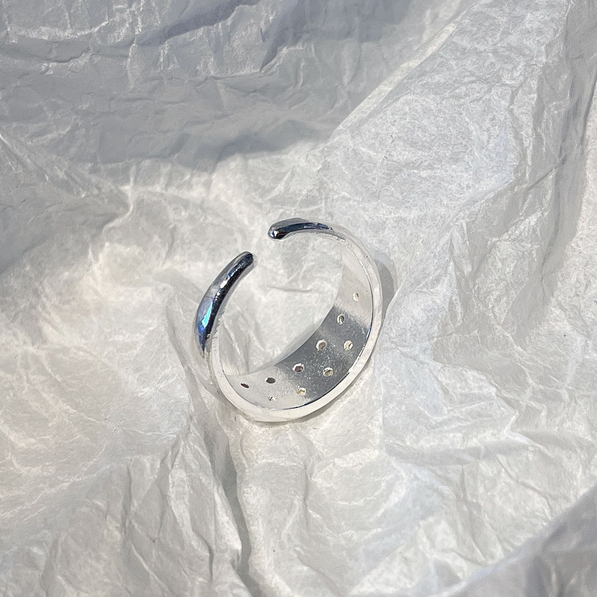 Stylish Fidget Ring For Anxiety Relief And Quiet Stress Control_voghion.com
