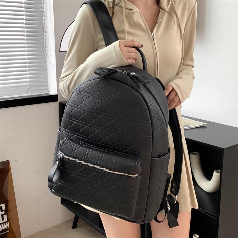 Trendy Brand Backpack for Women 2026 New Fashion Korean Style Versatile Large Capacity Backpack Simple Casual Soft Leather Travel Bag