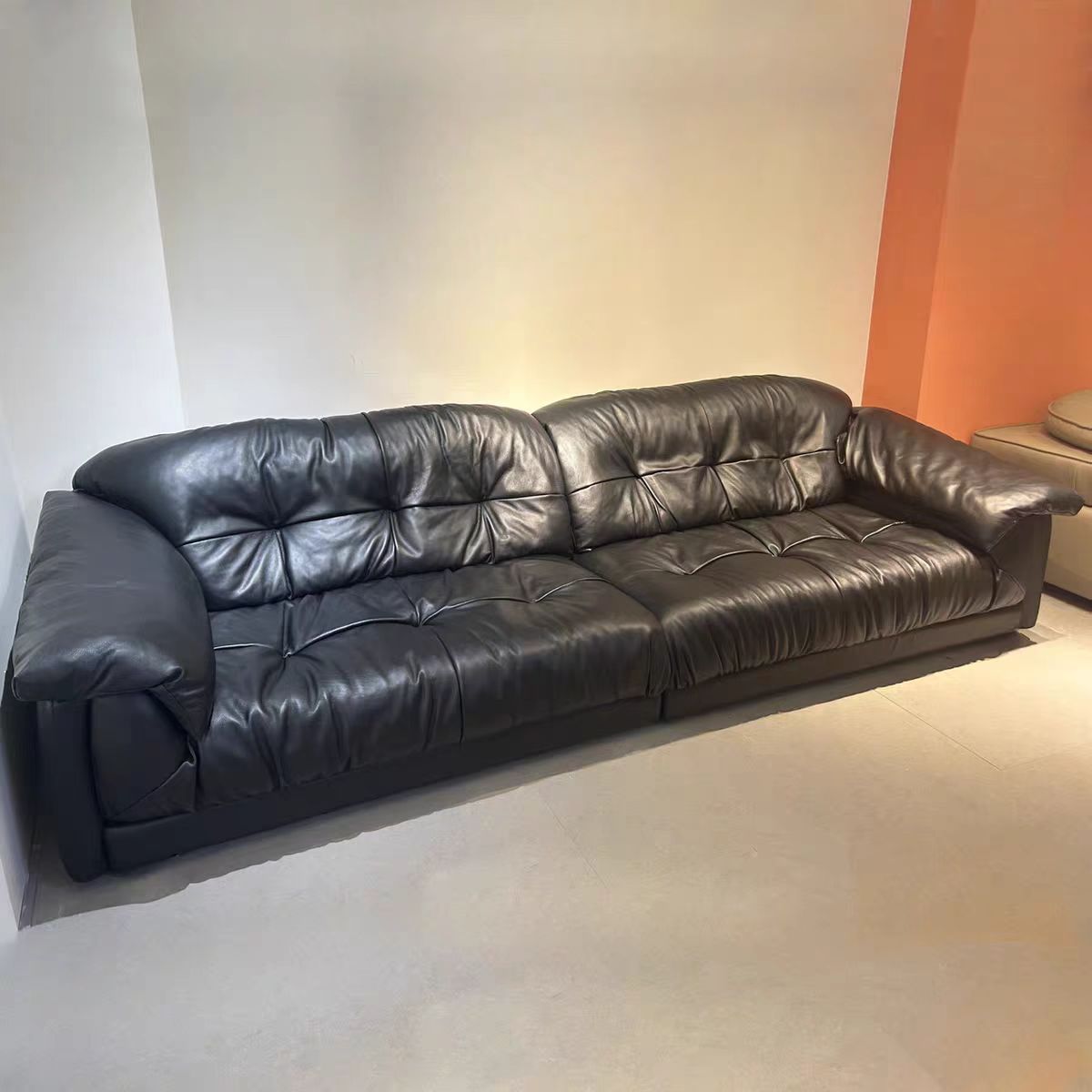New Straight-Line Leather Sofa Italian Minimalist Retro Microfiber Leather Sofa Black Imported First-Layer Cowhide Sofa