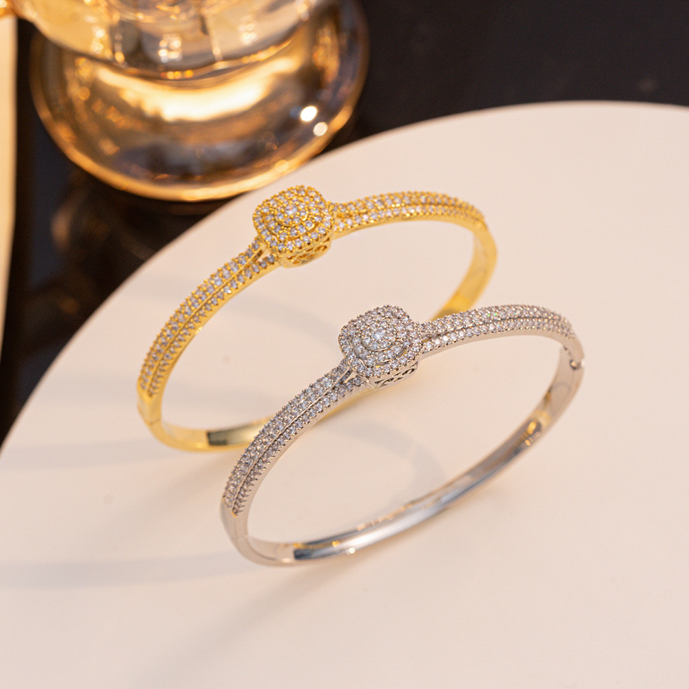 Retro bracelet