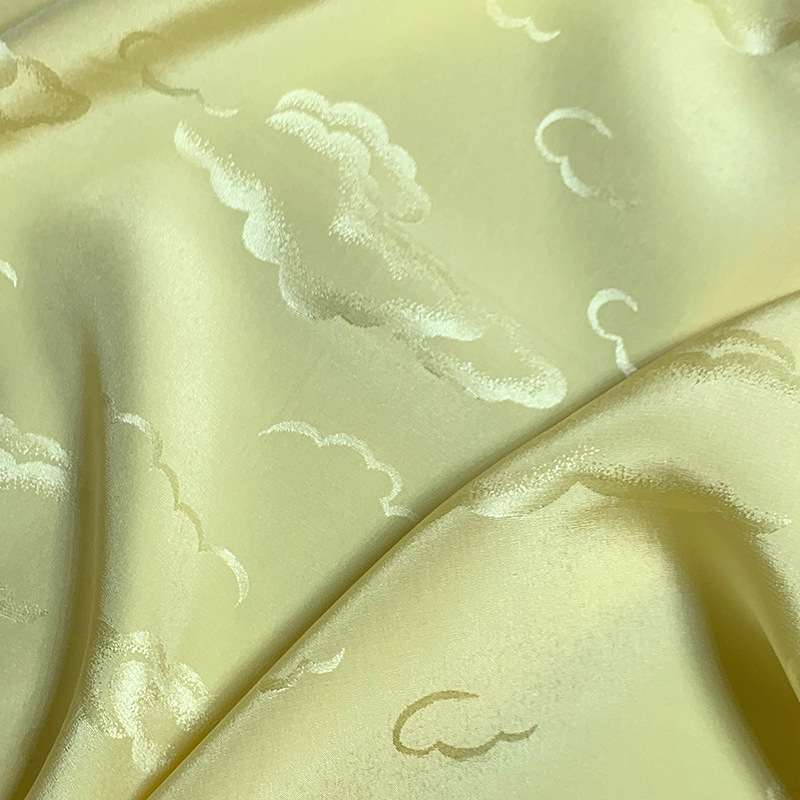 Nube de seda de seda de alta calidad tela jacquard satén brillante vestido vestido chino vestido de ropa casual tela cheongsam