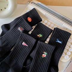 全棉襪子女秋冬韓版中筒襪刺繡長筒運動襪學生百搭純棉情侶襪批發