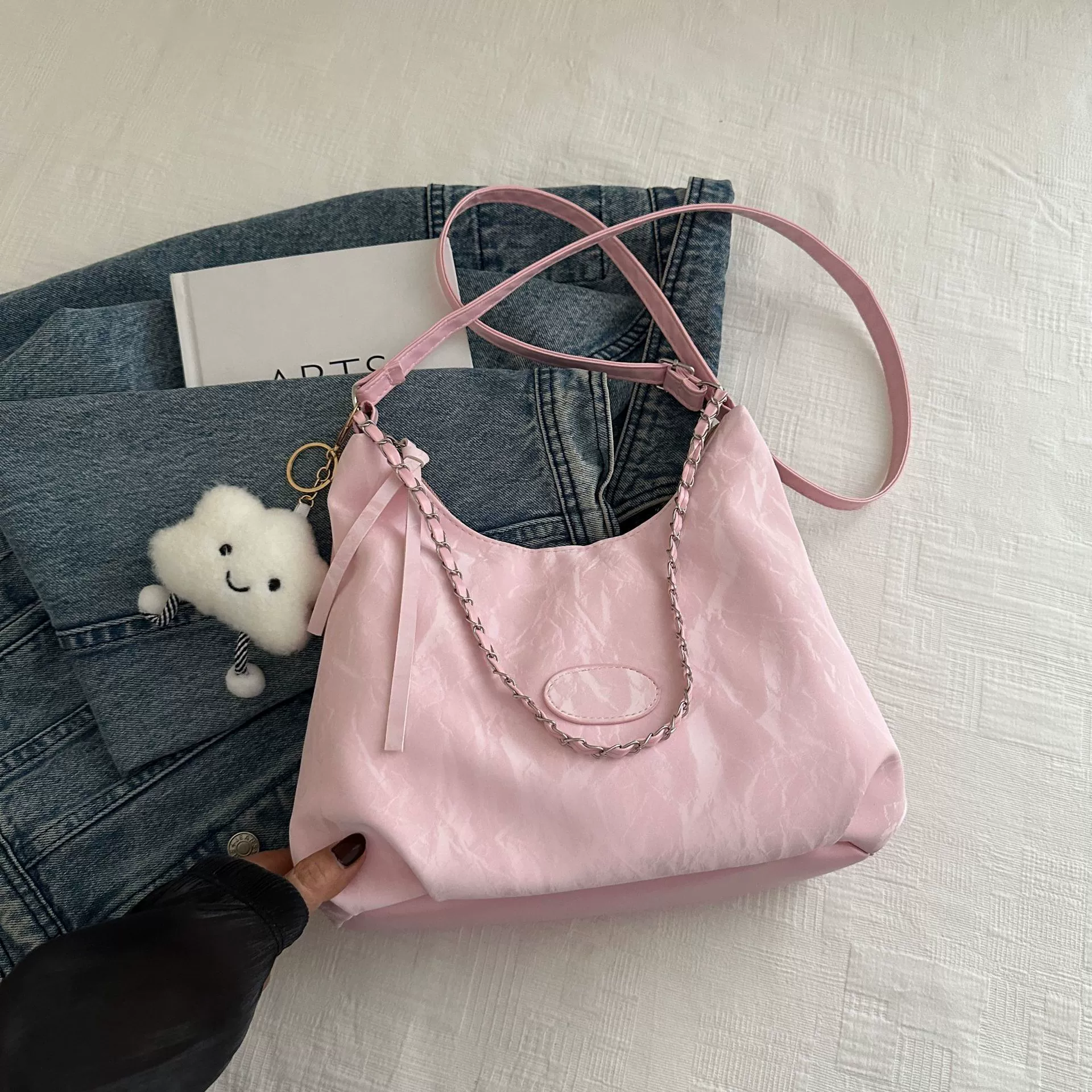 Capacious shoulder bag for students, summer chain, one-shoulder bag