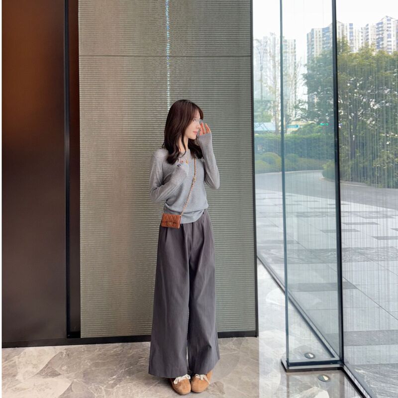 Lee Jin-Hyun Style Wool Sweater for Women, Autumn Long-Sleeve Knit Top, Slim Fit, Inner Layer Base Shirt